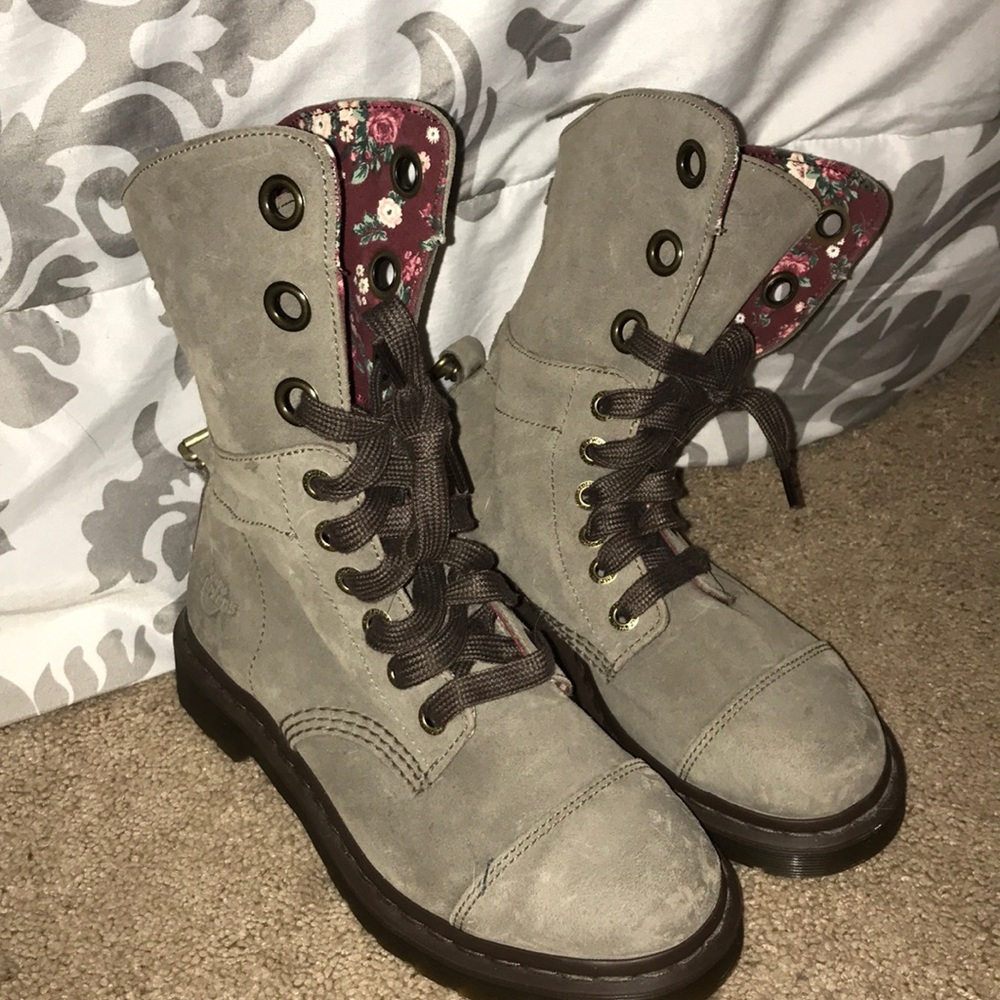 New, cute Marten boots
